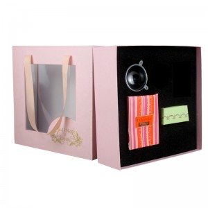 Az Elegance Tote Box teljes ajándékteát jelenít meg kézzel díszdobozban